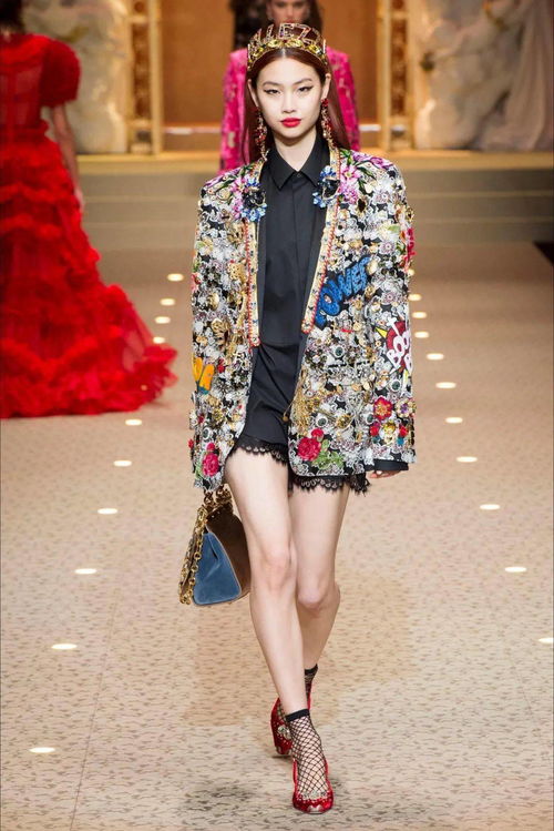 玩轉(zhuǎn)復(fù)古元素 服裝設(shè)計(jì)的時(shí)光之旅